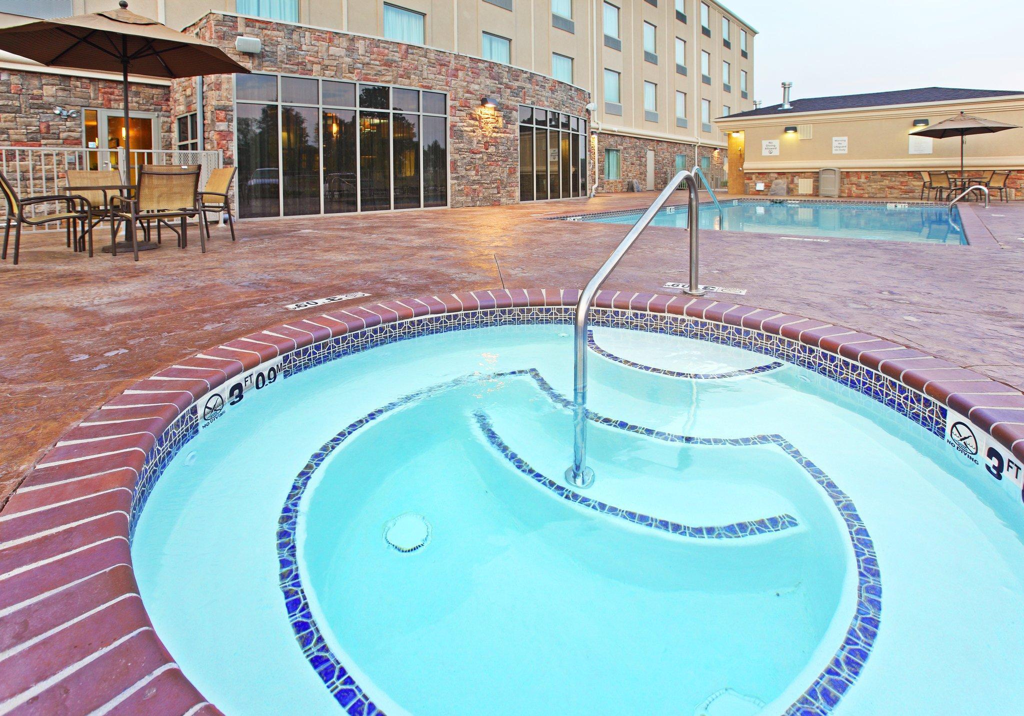 Holiday Inn Express & Suites Searcy By Ihg Luaran gambar